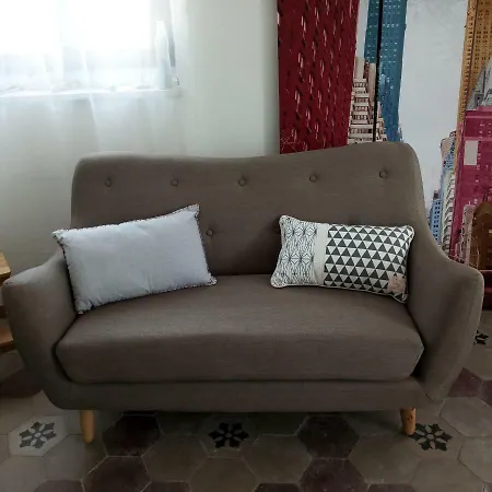 Corner House Apartment *