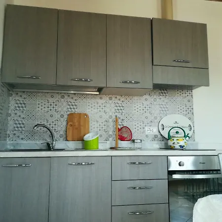 Apartment Corner House *